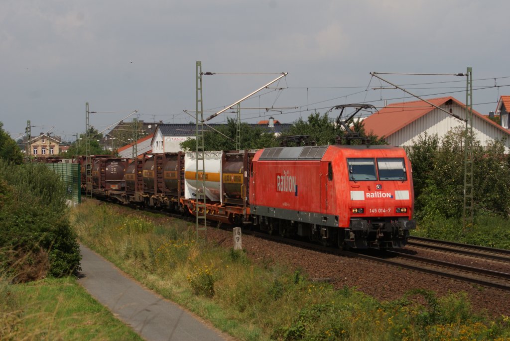 145 014-7 mit gem. Gz in Nauheim(bei Gro Gerau) am 03.08.2010