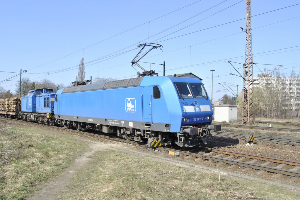 145 023-6 in Lehrte am 29.03.2011. Dies war die Press 145 an diesen Tag.