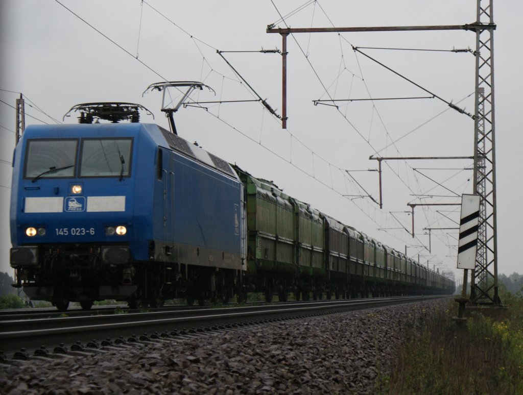 145 023-6 der PRESS mit einem Gz Holzhackschnitzel am 14.09.2010 bei Dedensen/G�mmer.