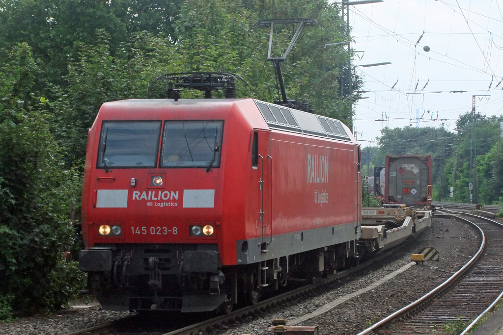 145 023-8 bei der Durchfahrt in Recklinghausen 21.8.2010
