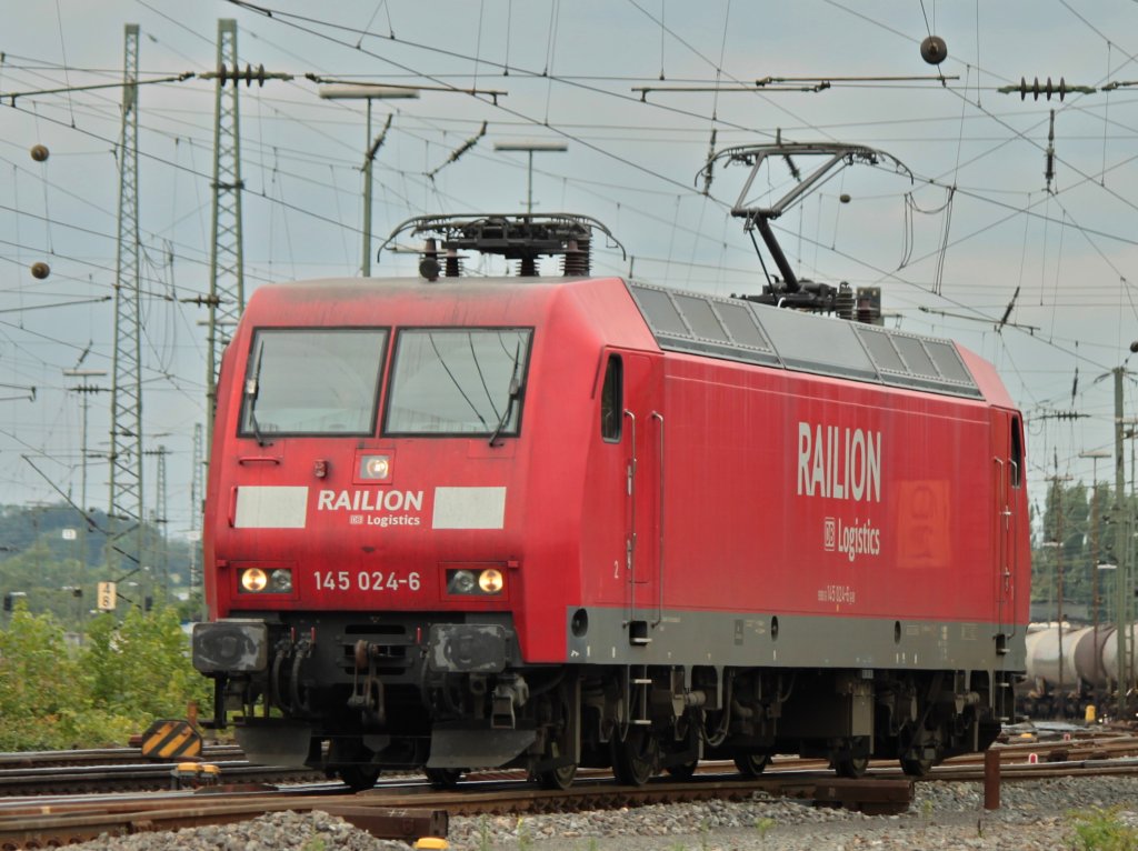 145 024-6 rangiert am 16.07.2011 in Aachen West.
