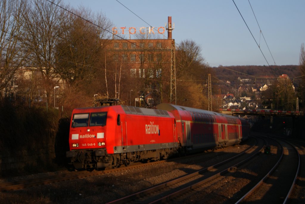 145 046-9 mit dem RE 4 nach Aachen in Wuppertal-Sonnborn am 28.01.2011