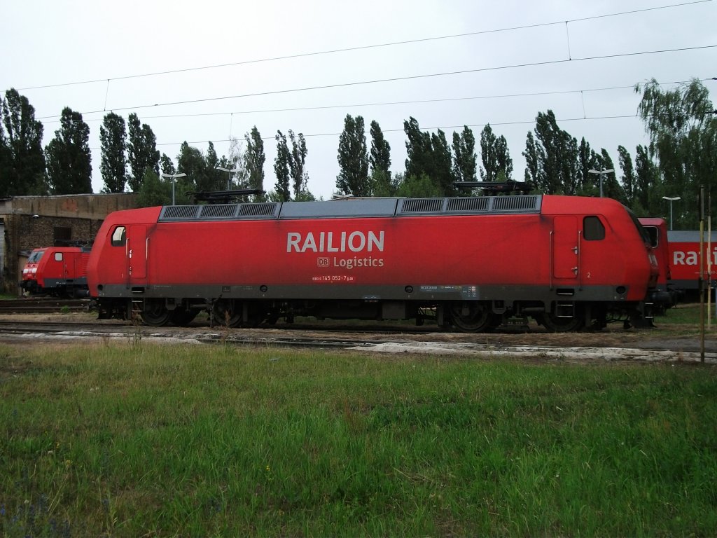 145 052 steht am 18.06.11 abgestellt im BW Leipzig-Engelsdorf.