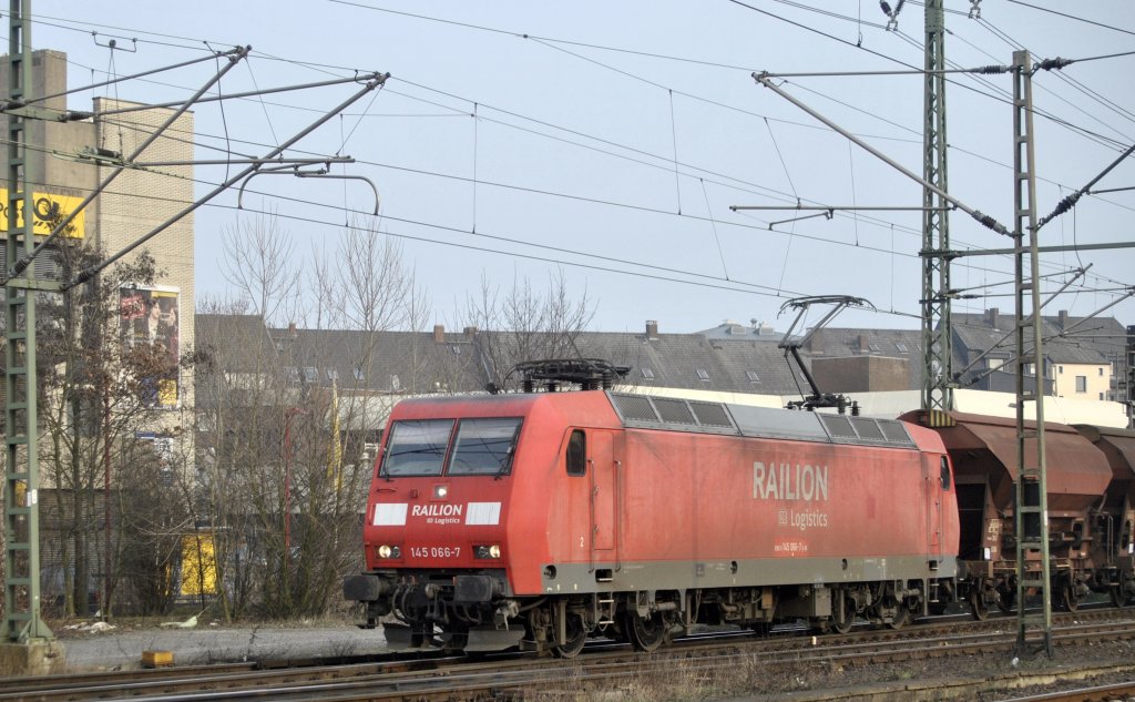 145 066-7 in Lehrte, am 17.03.2012.