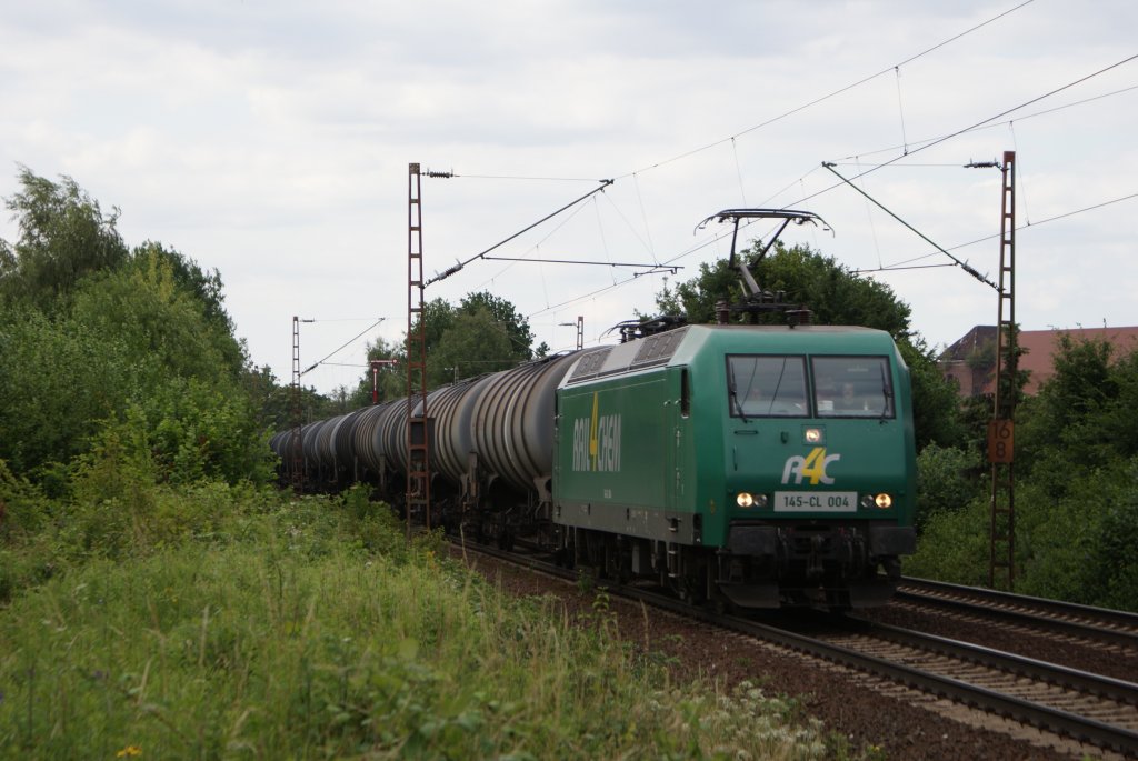 145-CL 004 fuhr am 24.06.2009 mit einem Kesselwagenzug durch Hannover Limmer