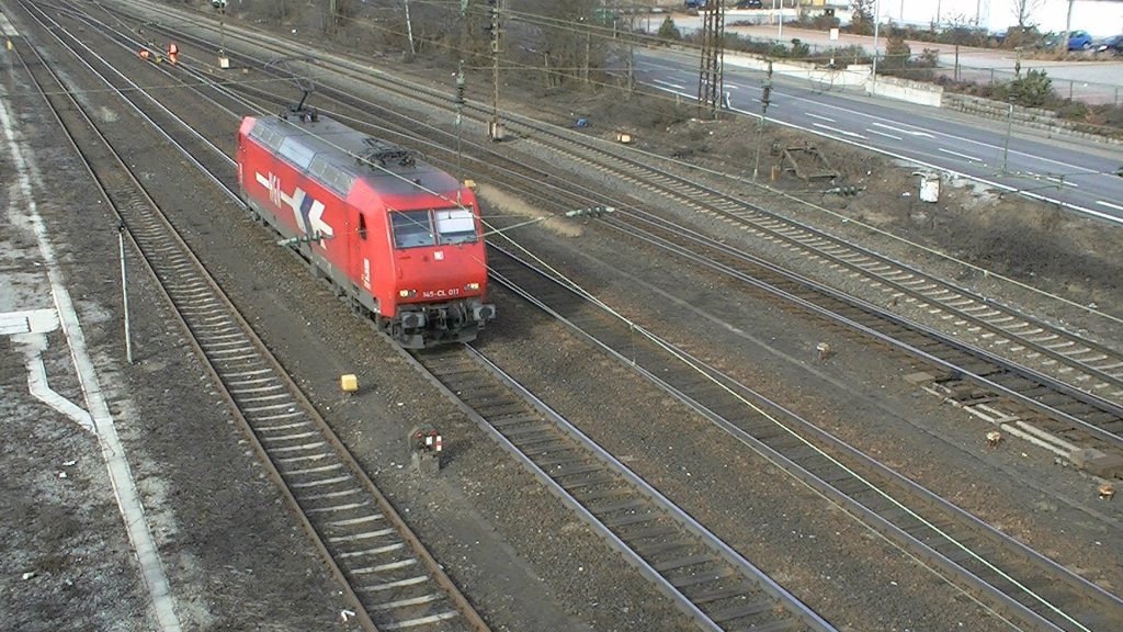 145 CL-011 verlsst Gemnden am Main in Richtung Wrzburg um dort einen Kesselwagenzug abzuholen. 21.02.2012