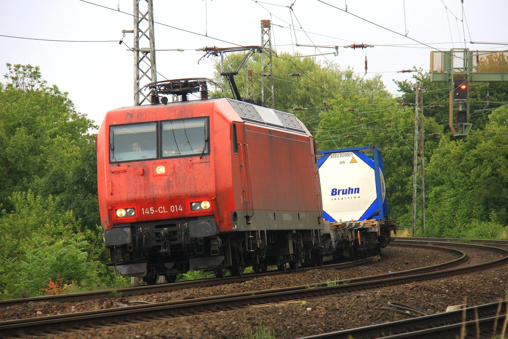 145 CL-014 von Crossrail zieht einen Containerzug aus Richtung Kln nach Aachen-West bei Wolken am 20.7.2012.