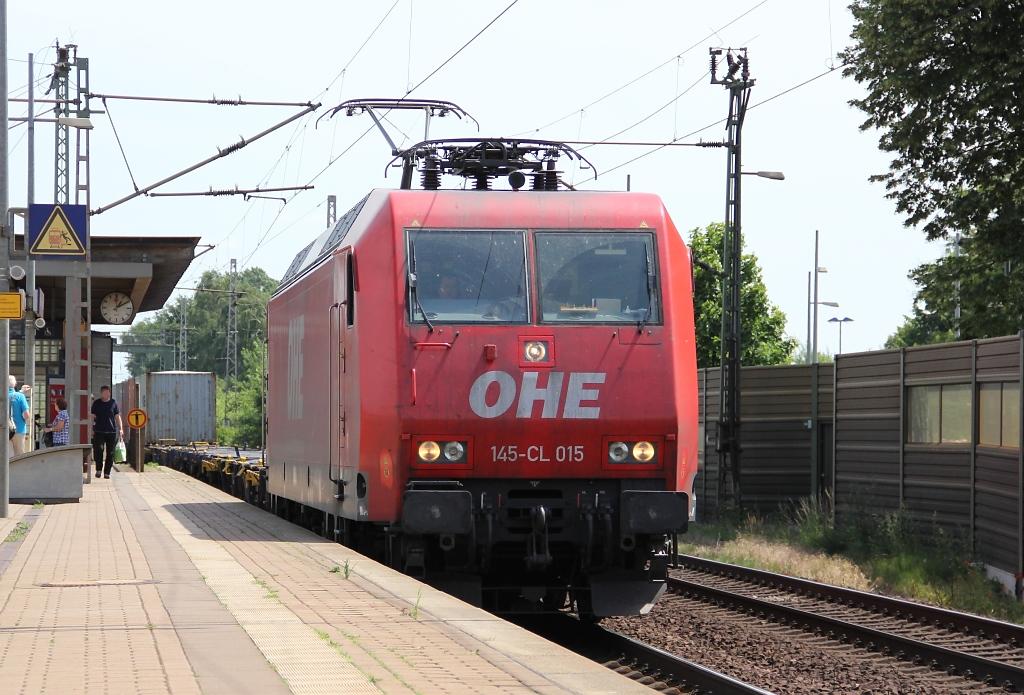 145-CL 015 mit Containerzug in Fahrtrichtung Wunstorf. Aufgenommen am 29.06.2012 in Dedensen-Gmmer