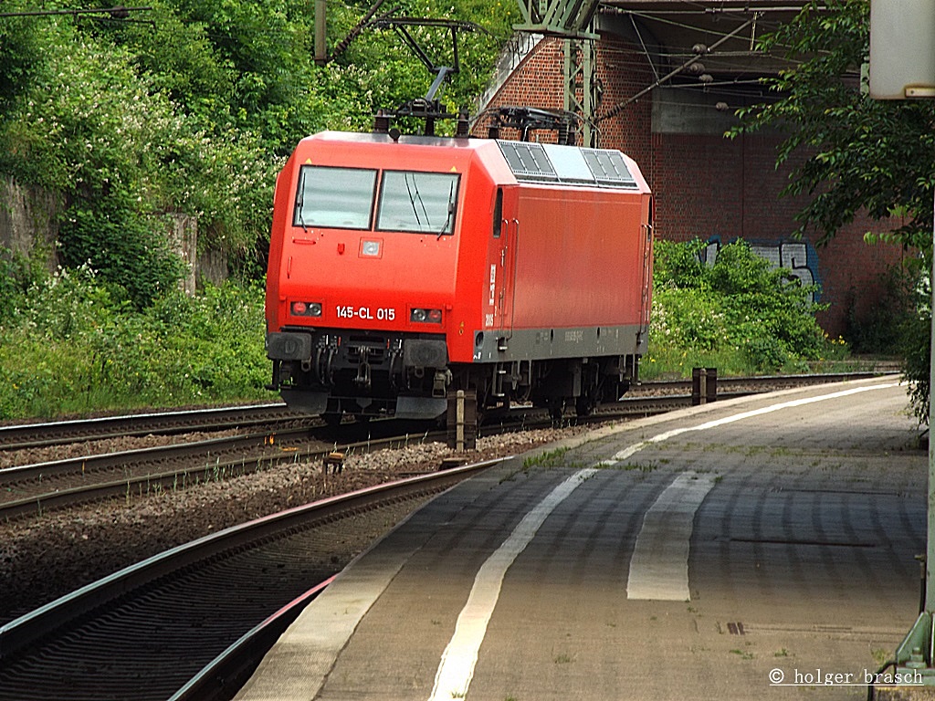 145-CL 015 wartete auf grnes licht beim BHF HARBURG am 25.06.13