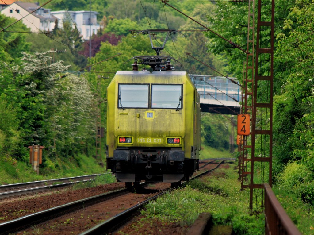 145-CL 031 von Alpha Trains rollt als Lz am 15.05.2012 die Rampe der Montzenroute nach Aachen West runter, nachdem sie von dort einer Class66 mit einem schweren Containerzug Schubhilfe bis zum Gemmenicher Tunnel geleistet hat.