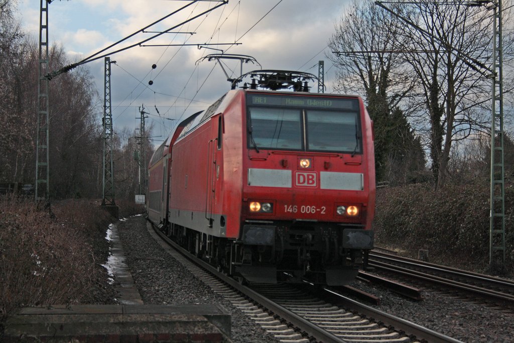 146 006-2 mit dem RE10131 nach Hamm am B� zwischen Eschweiler und Nothberg 21.2.10