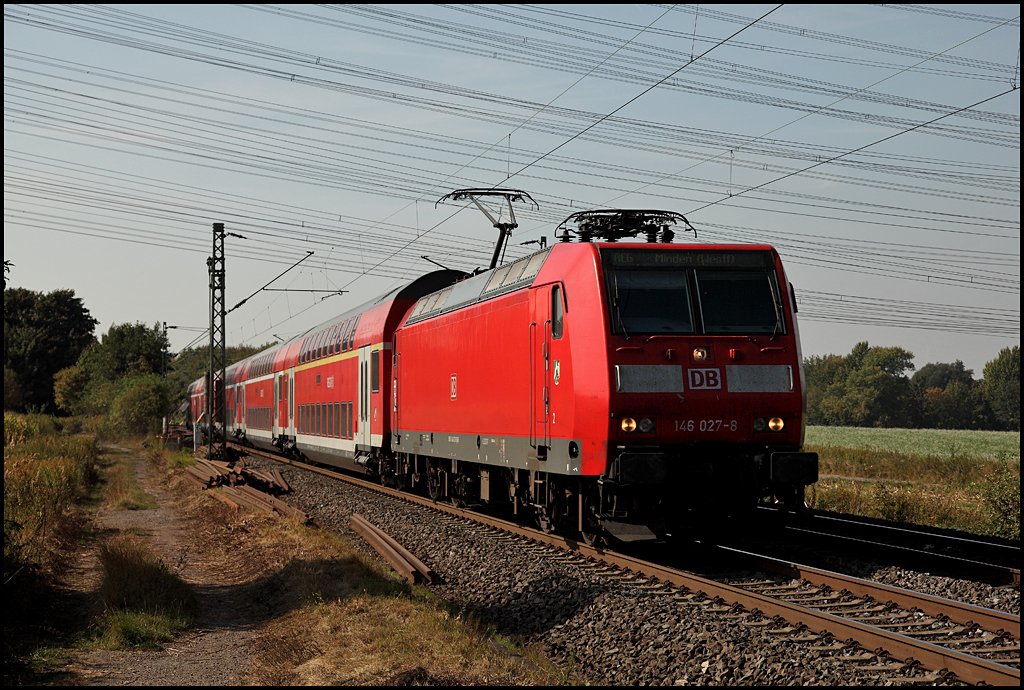 146 027 (9180 6146 027-8 D-DB) ist mit einem RE6 von Dsseldorf Hbf nach Minden(Westf) unterwegs. (29.09.2009)
