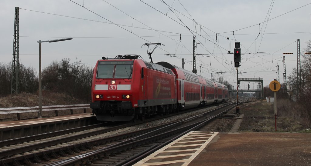 146 109-4 als RE nach Basel Bad Bf am 16.03.2013 bei der Einfahrt in Orschweier.