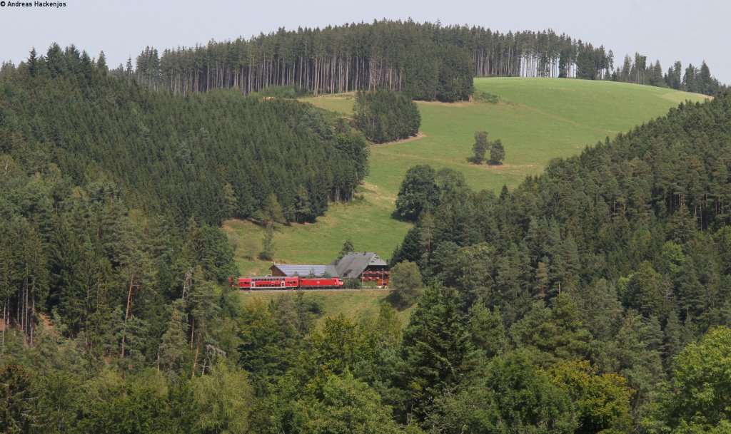 146 11*-* mit dem RE 4713 (Karlsruhe Hbf-Konstanz) bei Triberg 21.8.12