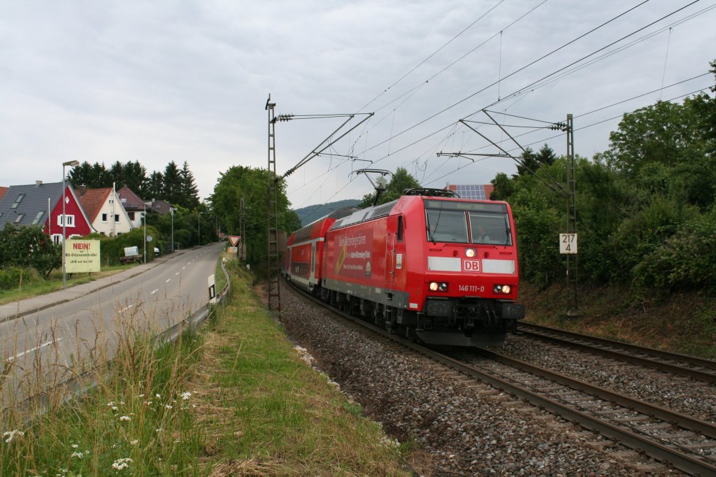146 111-0 mit einem RE nach Basel SBB am 25.06.13 bei der Ausfahrt aus Schallstadt.
