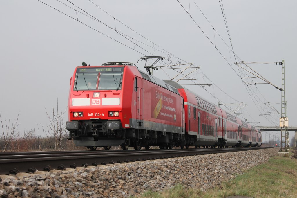 146 114-4 am 27.03.2013 beim ziehen eines RE von Offenburg nach Basel SBB. Hier bei Hgelheim.