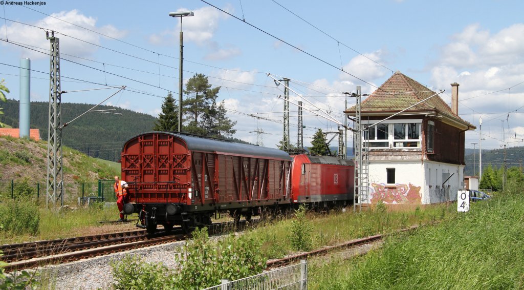 146 115-1 beim Rangieren in Titisee 23.6.12