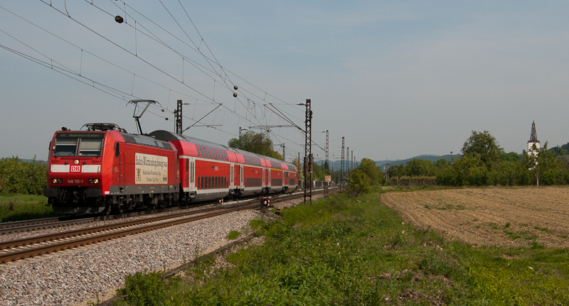 146 115-1 mit RB 26565 (Offenburg - Neuenburg(Baden)) am 7. Mai 2011 in Denzlingen.