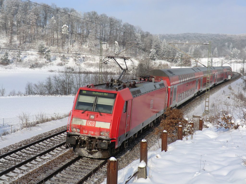 146-208 am 4.12.10 mit dem IRE 4228 Lindau - Stuttgart Hbf bei Urspring. 