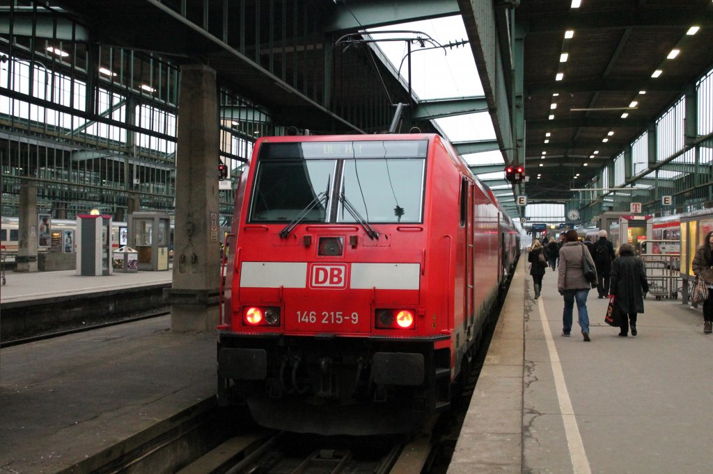 146 215-9 am 01.03.2013 in Stuttgart Hbf.