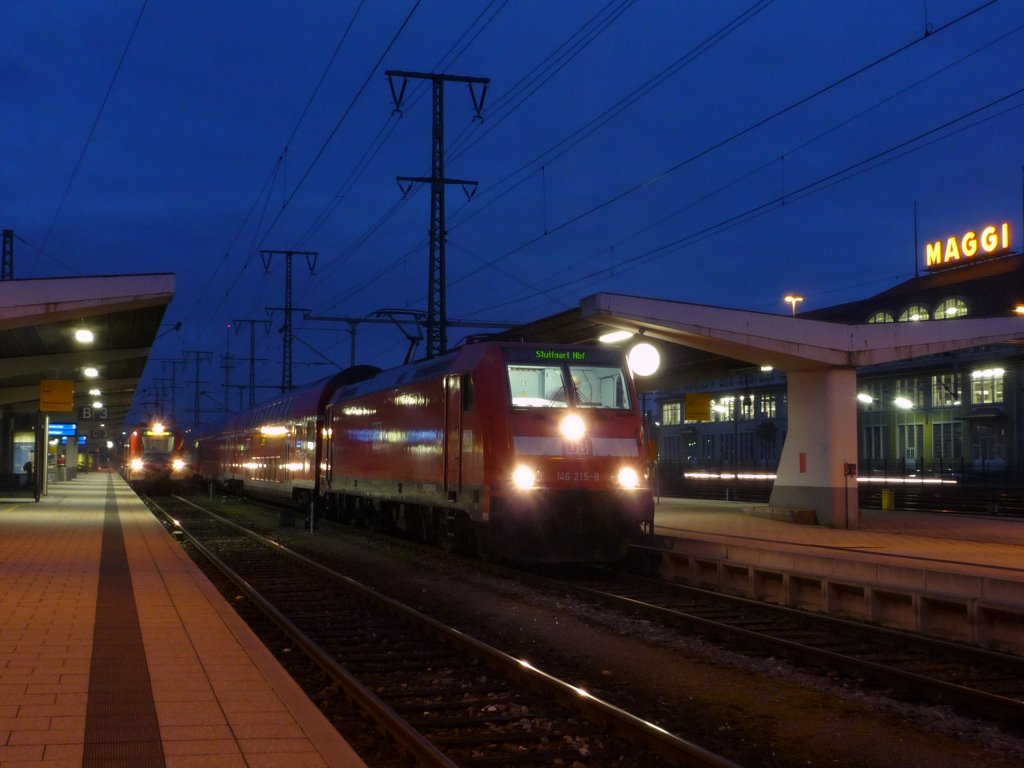 146 215-9 mit RE 19618 nach Stuttgart Hbf in Singen am Hohentwiel. 05.12.09