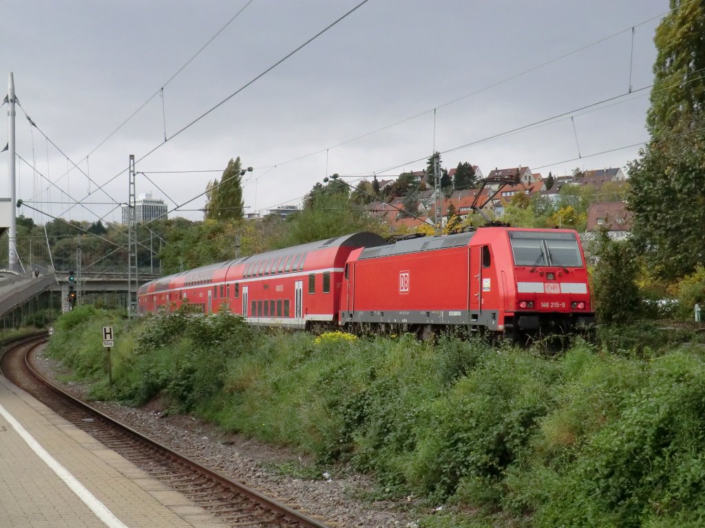 146-215 schob die RB 19172 von Stuttgart Hbf nach Mosbach-Neckarelz. (Stuttgart Nord, 19. Oktober 2010)