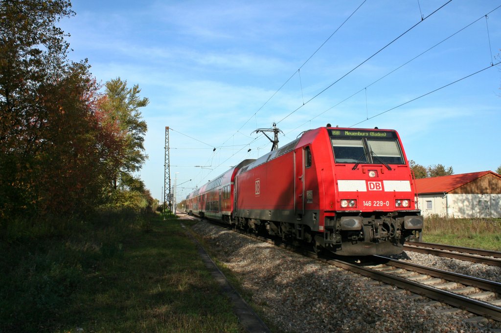 146 229-0 am Ncahmittag des 20.10.12 mit einer RB nach Neuenburg (Baden) bei der Ausfahrt in Buggingen.