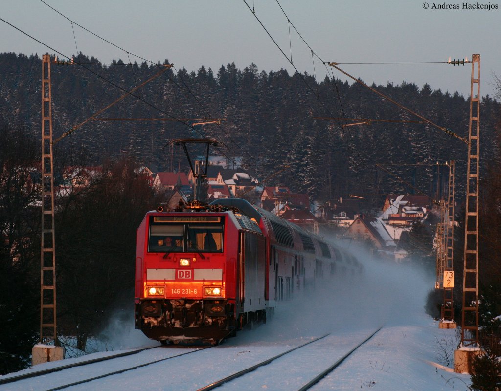 146 231-6  Triberger Wasserflle  und 237-3  Karlsruhe  mit dem RE 5190 (Kreuzlingen-Karlsruhe Hbf)  am B32 7.3.10