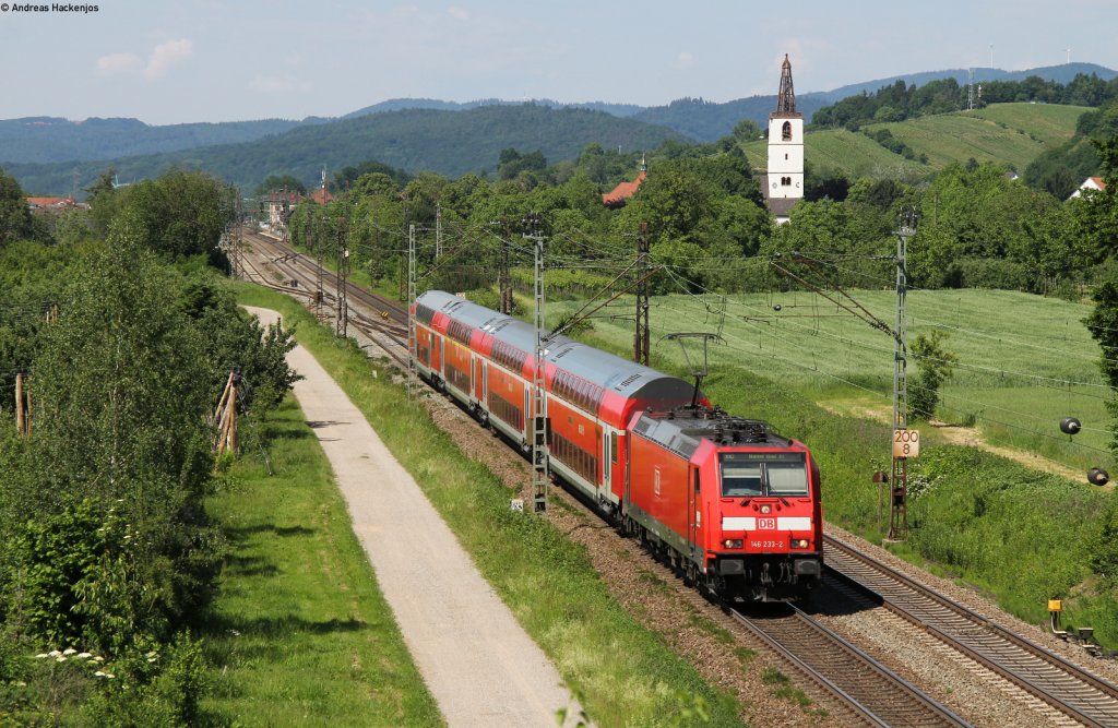 146 233-2  Donaueschingen  mit dem RE 5343 (Offenburg-Basel Bad Bf) bei Denzlingen 28.5.12