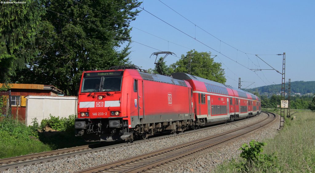 146 233-2  Donaueschingen  mit dem RE 26703 (Karlsruhe Hbf-Freiburg(Brsg) Hbf) bei Kollmarsreute 6.6.13