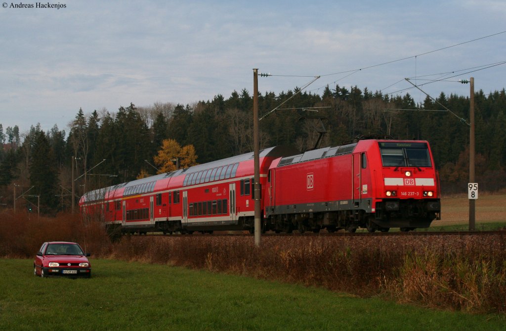 146 237-3  Karlsruhe  mit dem RE 4713 (Karlsruhe Hbf-Konstanz) am km 95,8 28.10.09