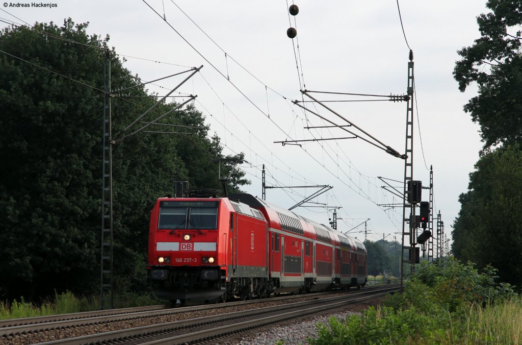 146 237-3  Karlsruhe   mit dem RE 26703 (Karlsruhe Hbf-Freiburg (Brsg) Hbf) bei Rastatt 22.6.11