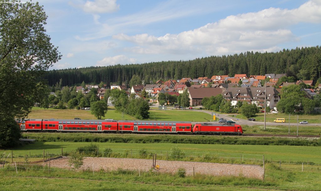 146 237-3  Karlsruhe  mit dem RE 5327 (Karlsruhe Hbf-Kreuzlingen) bei Peterzell 1.7.13