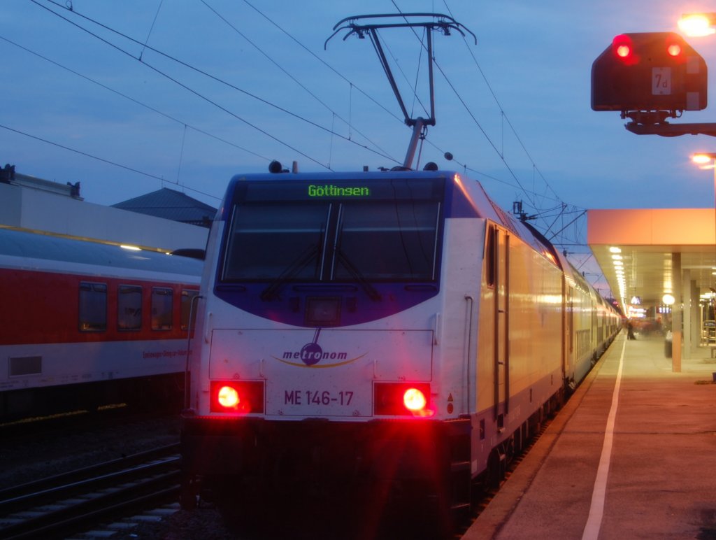 146 517 kam mit ihrem Zug aus Gttingen, wohin sie nach dem Fahrtrichtungswechsel auch wieder hin aufbrechen wird. 6.8.10