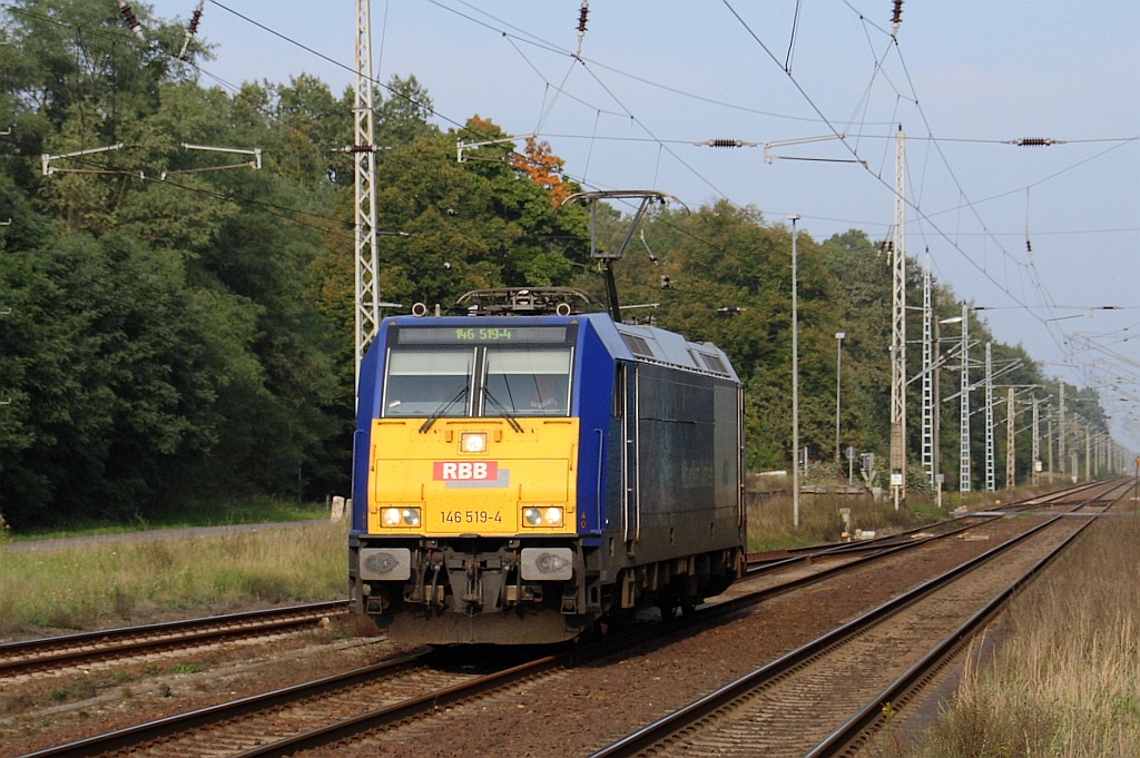 146 519 am 02.10.2010 in Chorin, in Richtung Berlin unterwegs