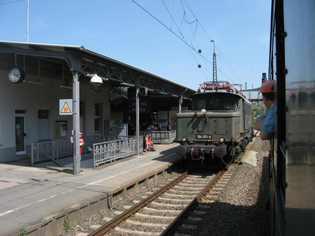 149 051-9 beim Umsetzen am 24.Mai 2009 in Bingen. 