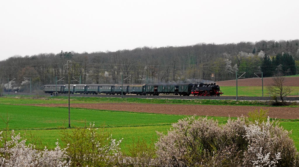 150 Jahre Hohenlohebahn: ein Bild eines der beiden Jubil�umsz�ge mit 64 419 des Vereins DBK Historische Bahn e.V. Crailsheim, die am 15.04.2012 zwischen Heilbronn und Schw�bisch Hall unterwegs waren, hier bei Wieslensdorf Richtung �hringen.
