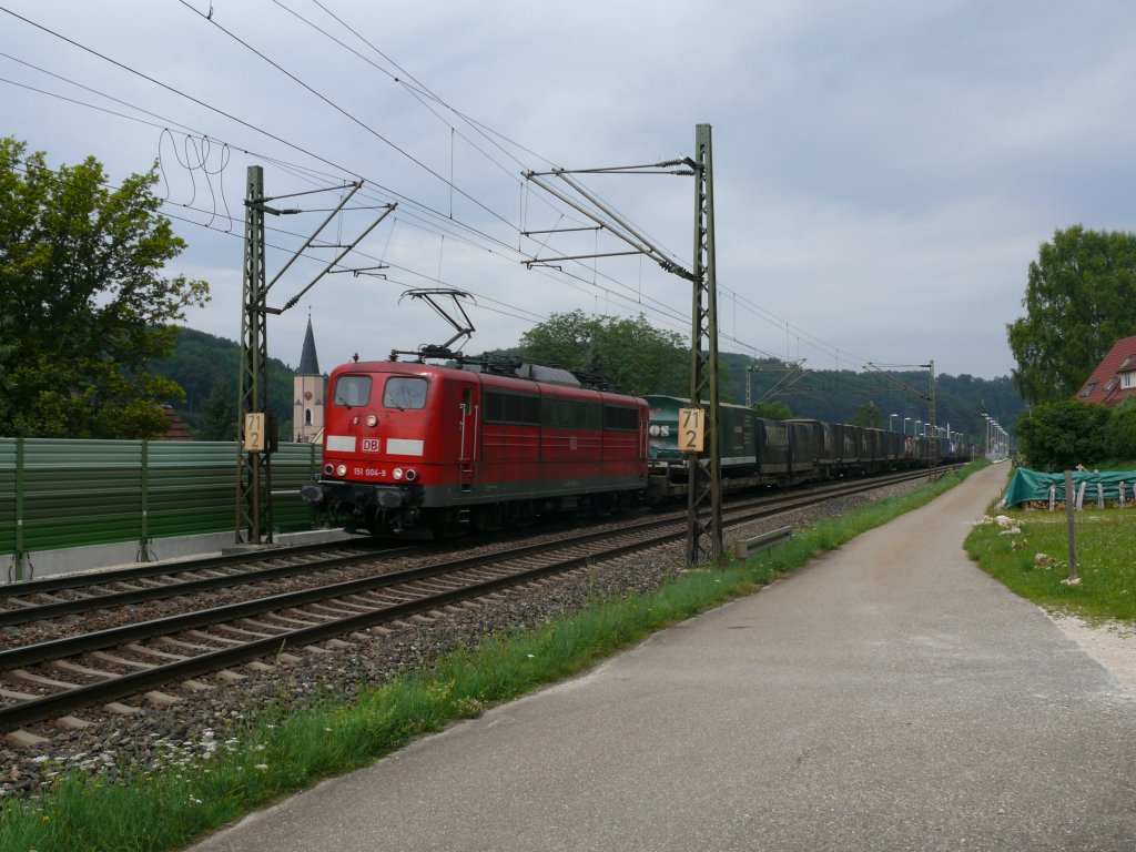 151 004 mit einem GZ in Urspring. 27.7.11