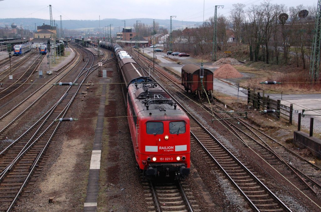 151 021 verlsst am 20.03.10 mit einem Gz den Rbf Bebra.