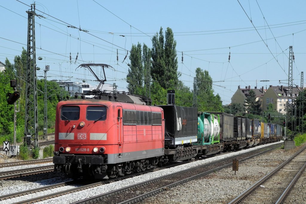 151 028 am 16.06.12 am Heimeranplatz