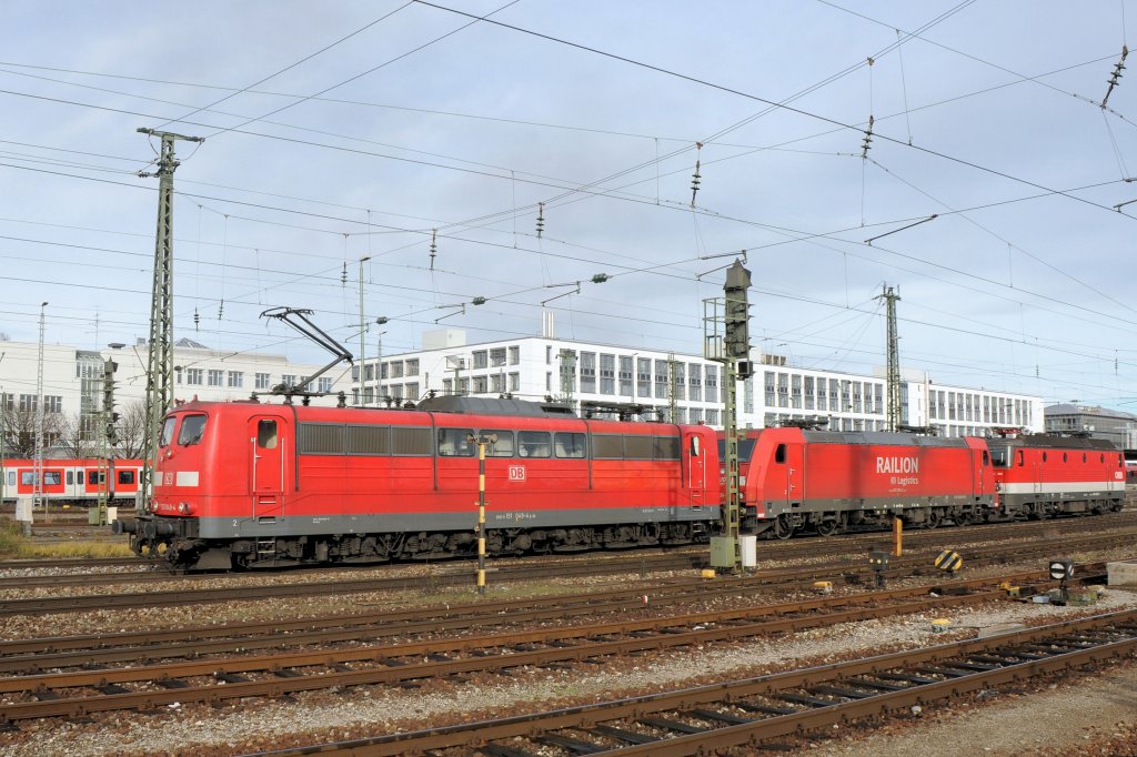 151 049 & 185 286 & 1144 263 am 06.12.09 in M�nchen Ost