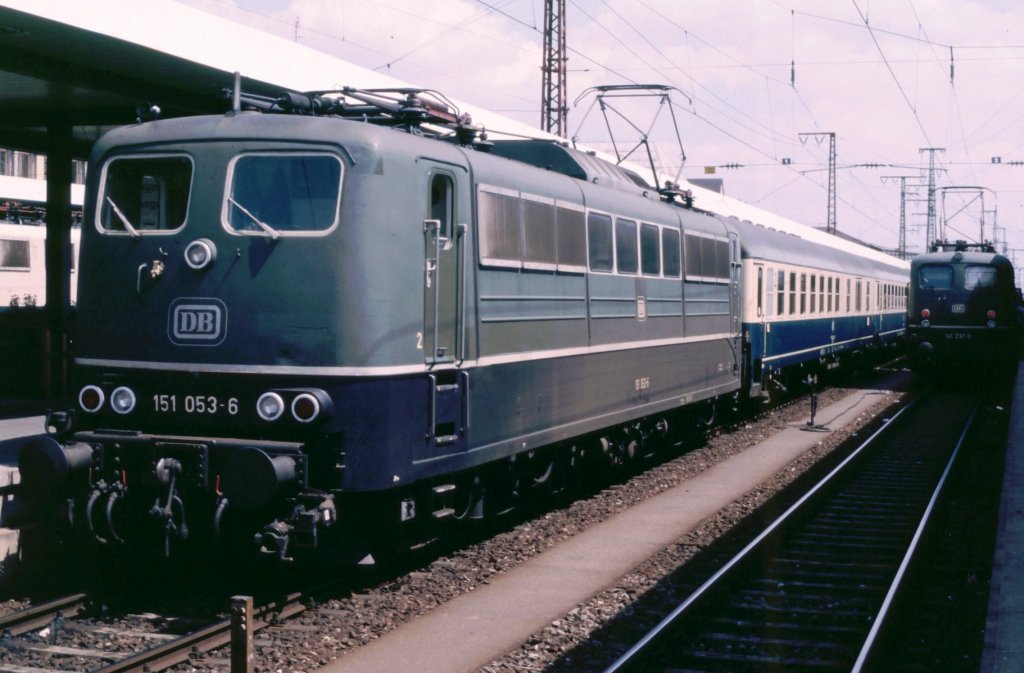 151 053-6 N�rnberg Hbf 1988