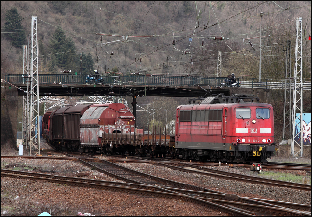 151 106 (9180 6151 106-2 D-DB) erreicht Erhang. (02.04.2010)