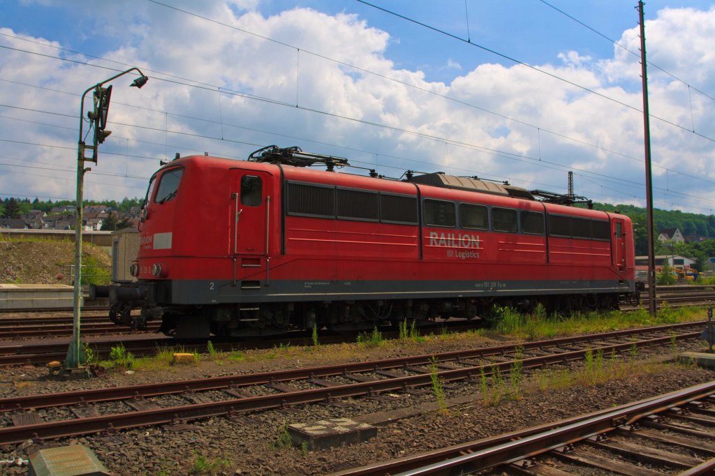 151 139-3 der RAILION Logistics  abgestellt am 28.05.2011 in Kreuztal.