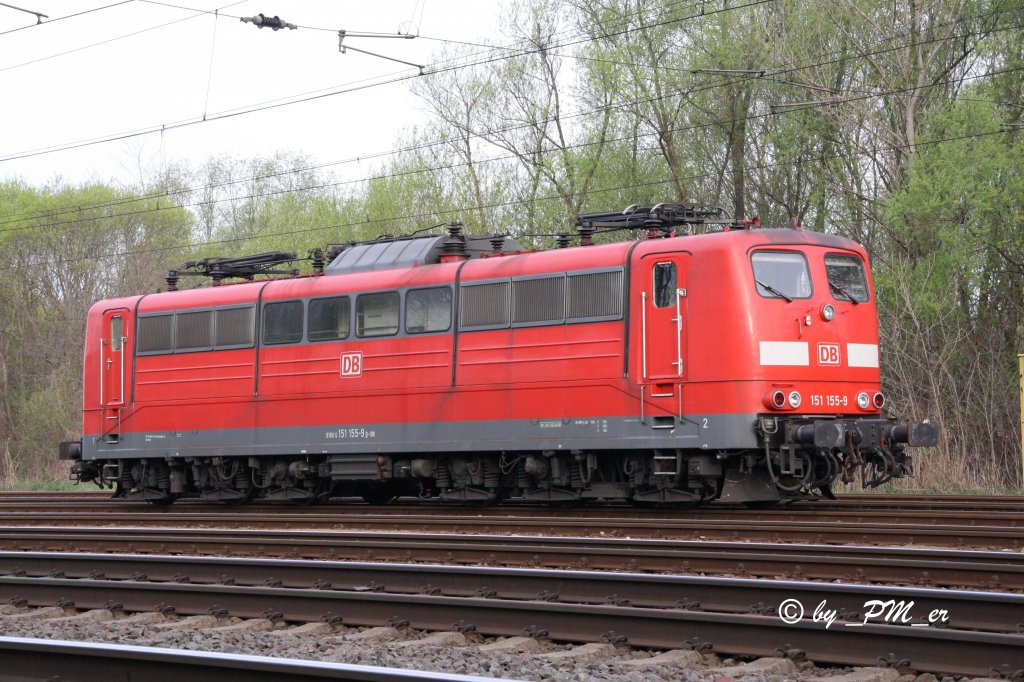 151 155-9 stand am Morgen des 11.April 2011 abgebgelt in Brandenburg an der Havel