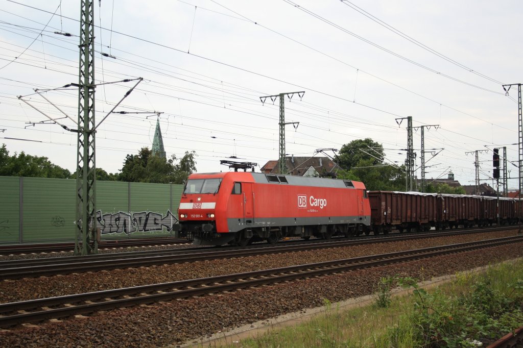 152 001-4, am 28.05.2011 in Lehrte.