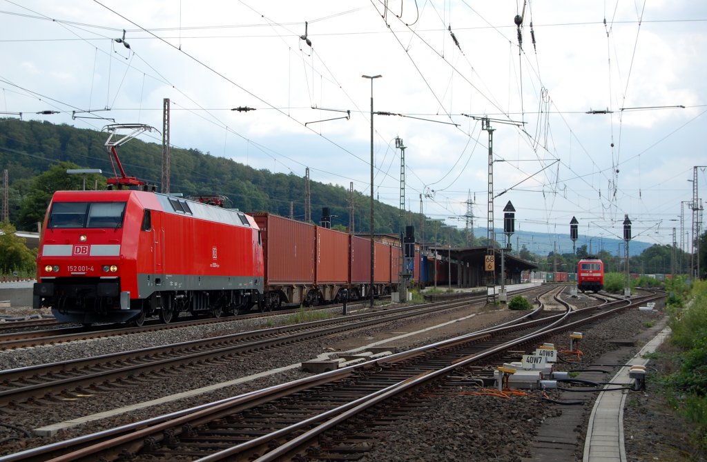 152 001-4 mit einem KT am 8.8.2012 in Kreiensen. Bild ist nicht im Gleisbereich aufgenommen worden!