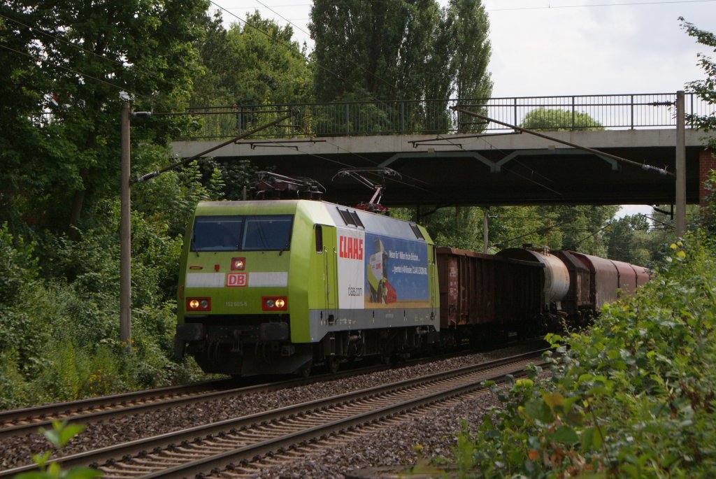 152 005-5  Claas  mit einem gemischten G�terzug in Hannover Limmer am 30.07.2010