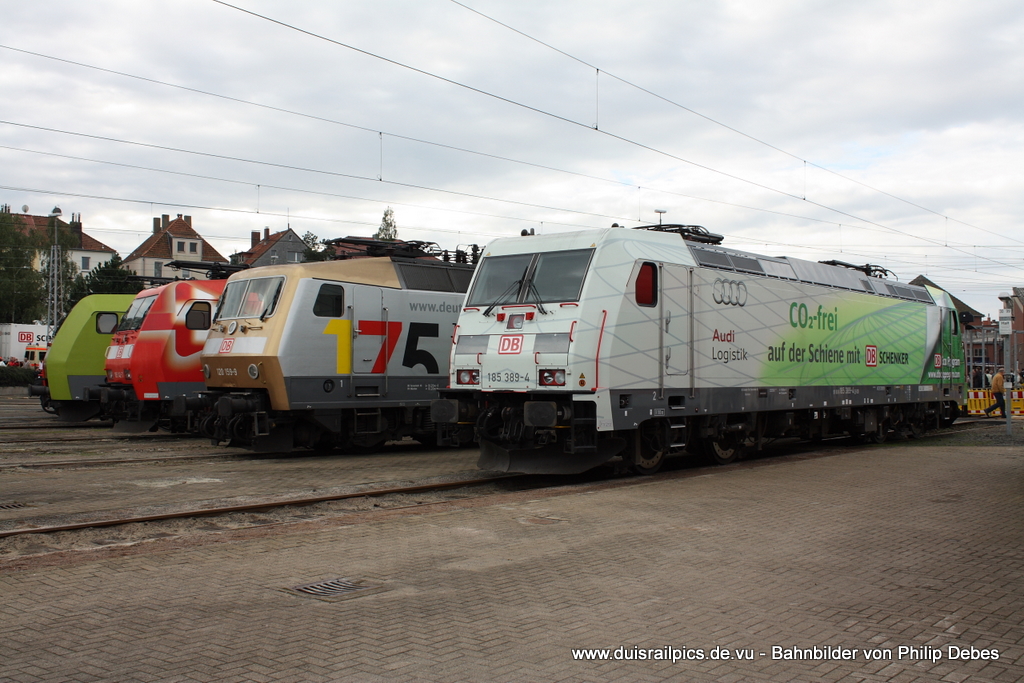 152 005-5 (DB / Claas), 185 142-7 (Railion DB Logistics), 120 159-9 (DB - 175 Jahre Eisenbahn in Deutschland) und 185 389-4 (CO2-frei auf der Schiene mit DB Schenker) stehen am 19. September 2010 im Betriebswerk Osnabrck (Doppeljubilum: 125 Jahre Betriebswerk Osnabrck und 175 Jahre Eisenbahn in Deutschland)