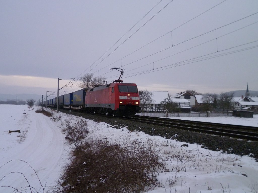 152 026-1 zusehen am 27.01.13 in Etzelbach.